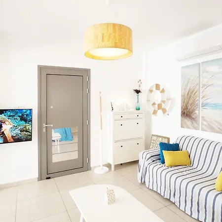 Nissini Shell, 3 Bedroom With Private Pool At Nissi *