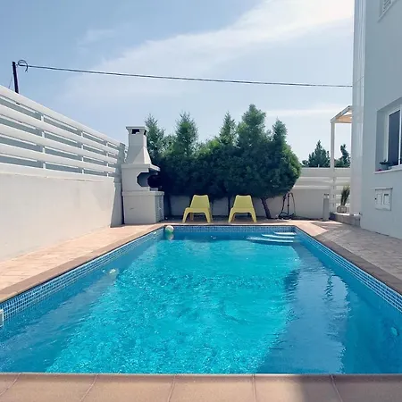 Nissini Shell, 3 Bedroom With Private Pool At Nissi *